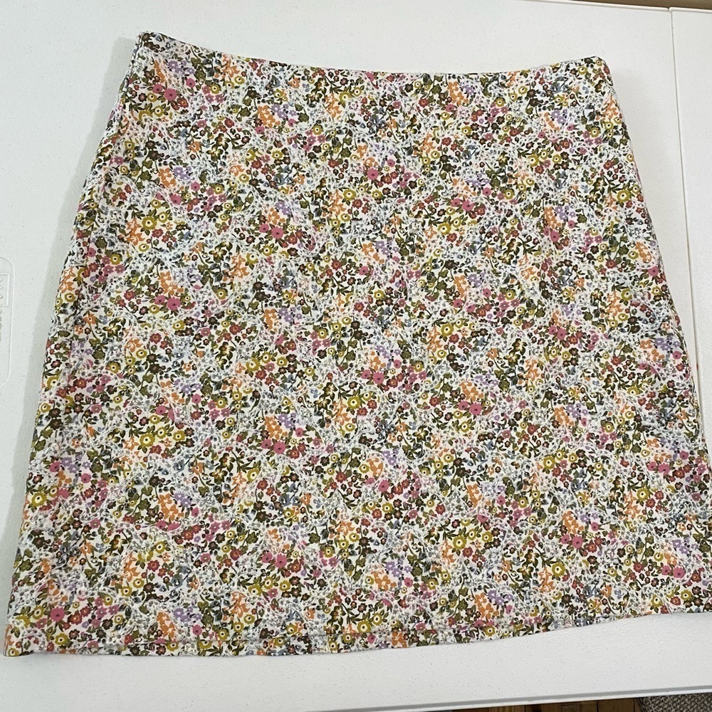 Loft Womens Floral skirt size 12 - Picture 2 of 9
